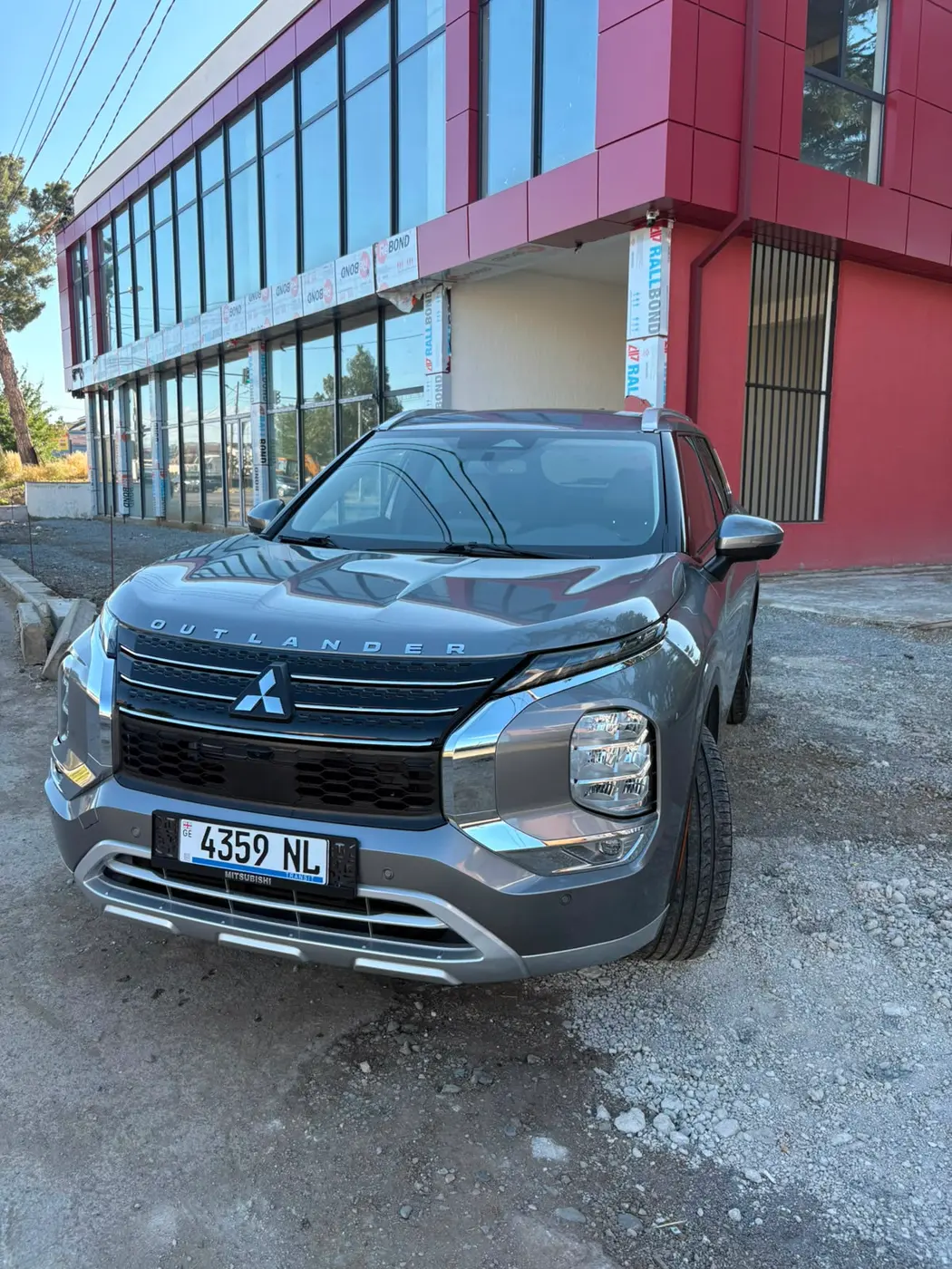 Mitsubishi Outlander